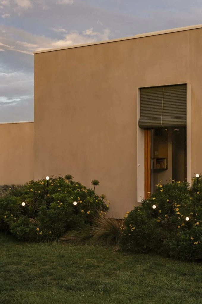 Stalp LED cu tarus iluminat exterior IP65 CUCA H-100cm