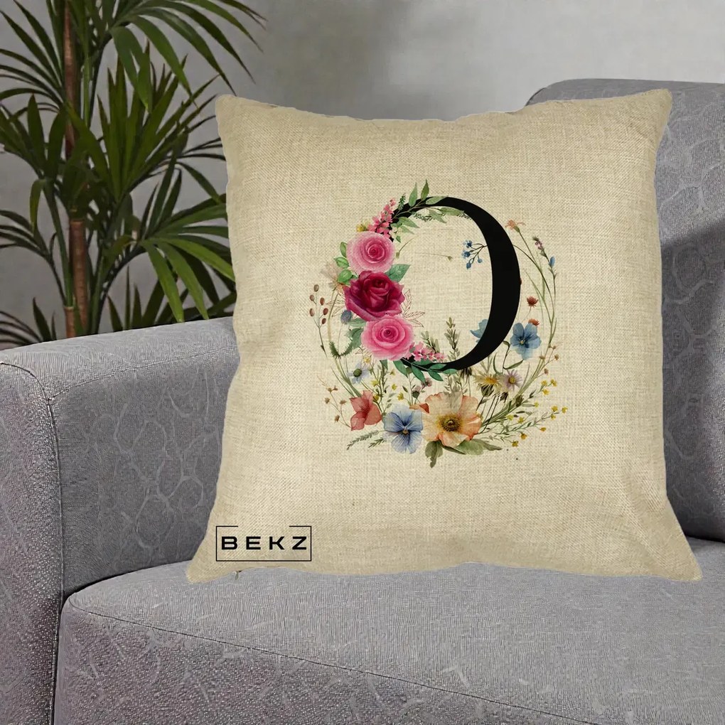 Cadou Personalizat - Perna Personalizata Monogram Litera O cu Flori Acuarela, 40x40 cm, Crem, Husa Detasabila, Perna Inclusa, BEKZ®