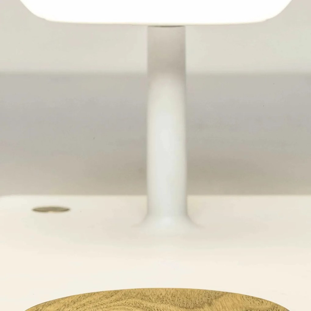 Aplica LED ultramoderna USB / Wireless charger NIKO dreapta