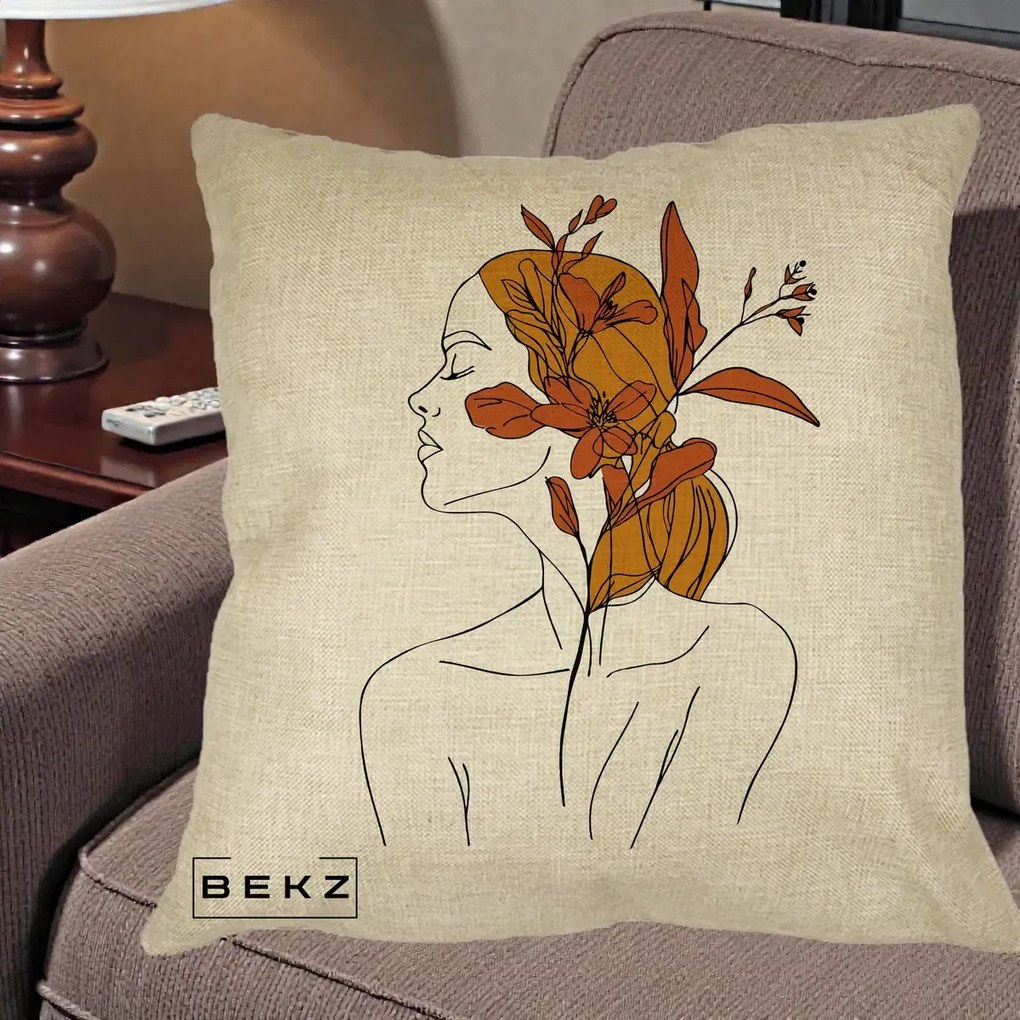 Perna Decorativa Portret Feminin Crin Ruginiu Auriu, 40x40 cm, Crem, Husa Detasabila, Perna Inclusa, BEKZ®