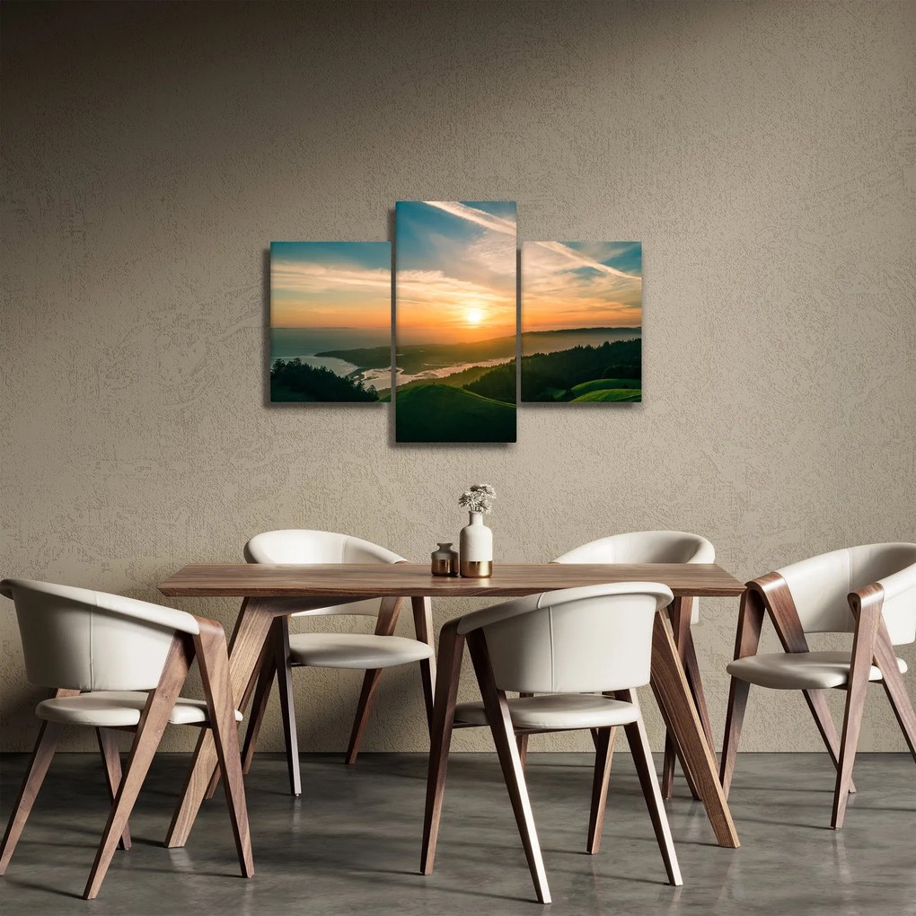 Tablou cu soarele răsărind deasupra mării (90x60 cm)