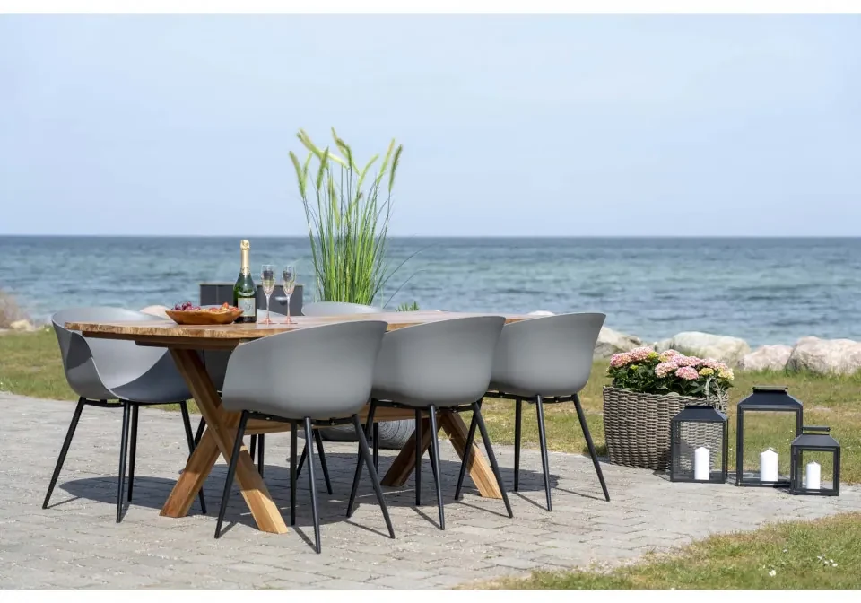 Scaun dining gri din piele cu picioare negre Roda