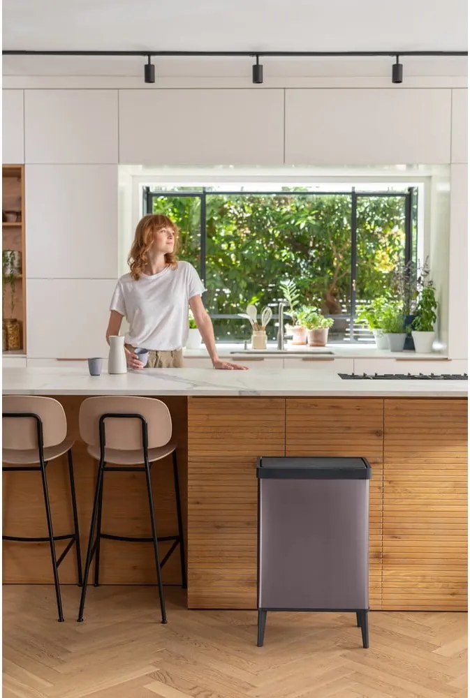 Coș de gunoi roz cu senzori de atingere din plastic reciclat 54 l Verto High – Curver