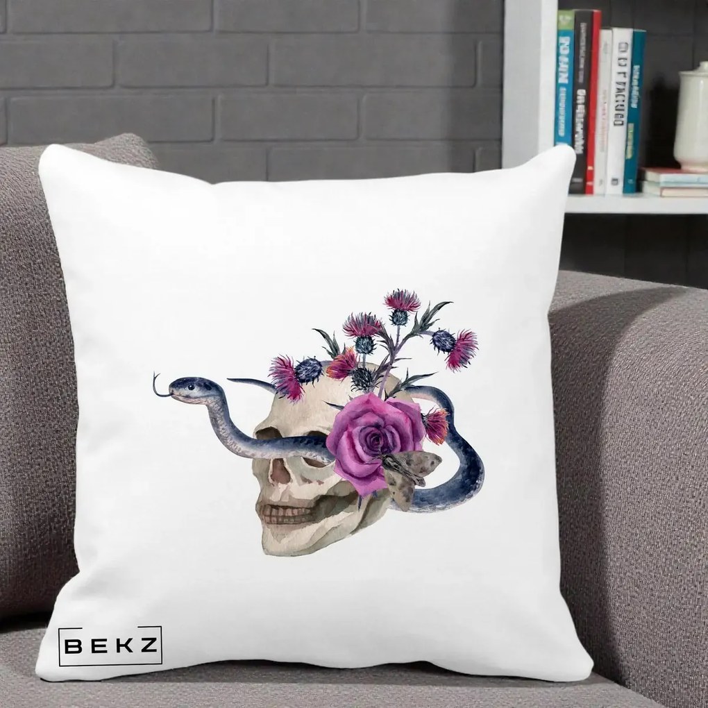 Perna Decorativa Craniu cu Sarpe si Trandafiri Gothic, 40x40 cm, Alba Mata, Husa Detasabila, Perna Inclusa, BEKZ®