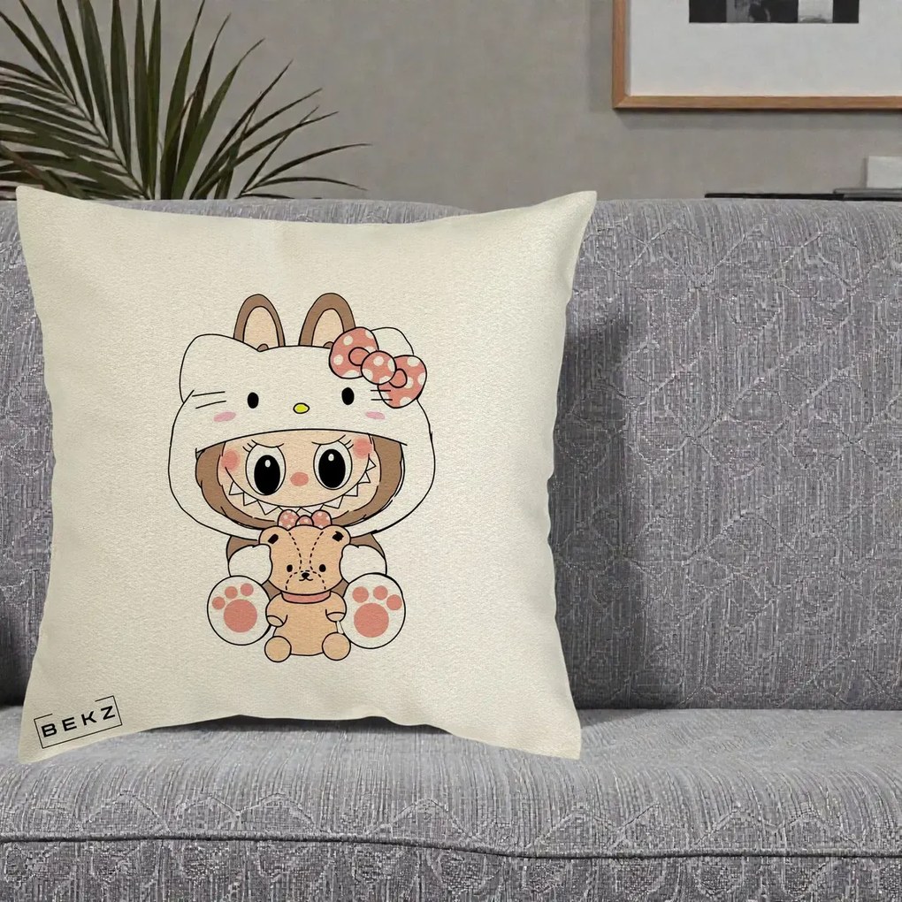 Perna Personalizata Labubu x Hello Kitty, 40x40 cm, Ecru, Husa Detasabila, Perna Inclusa, BEKZ®