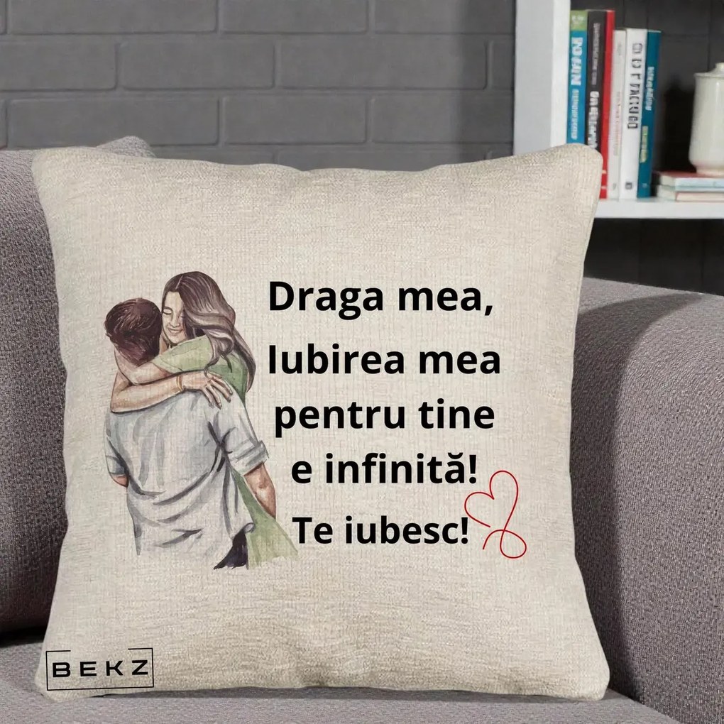 Cadou pentru Iubita - Perna Personalizata Draga Mea Iubirea Mea Infinita Te Iubesc cu Cuplu Acuarela, 40x40 cm, Bej Canapea, Husa Detasabila, Perna Inclusa, BEKZ®