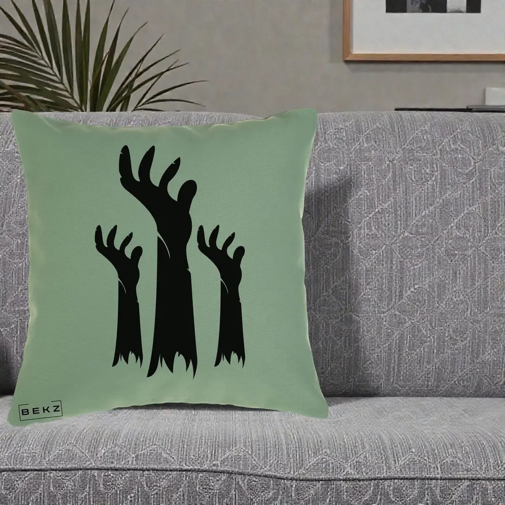 Perna Decorativa Halloween Maini Zombie Alb-Negru, 40x40 cm, Verde, Husa Detasabila, Perna Inclusa, BEKZ®
