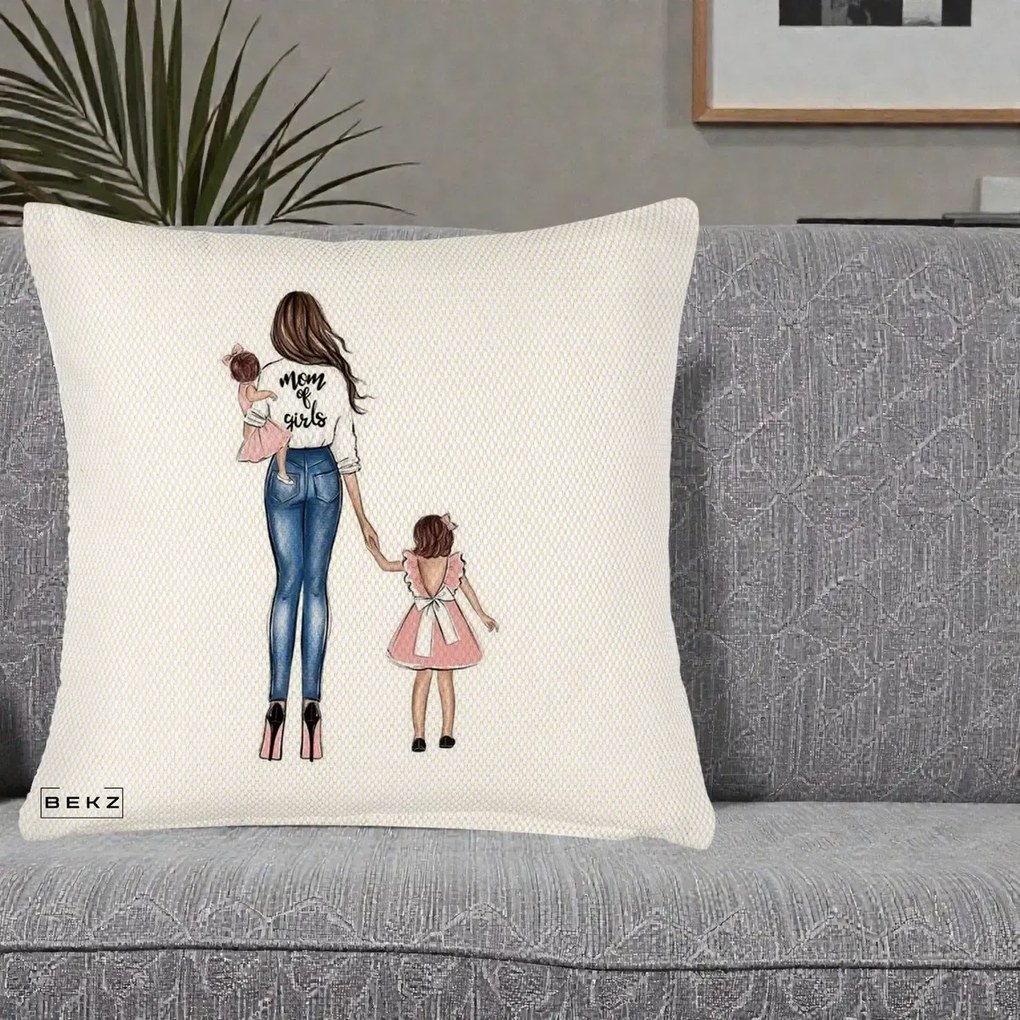 Cadou pentru Mama - Perna Personalizata Mom of Girls Mama cu Fetele, 40x40 cm, Crem Reliefat, Husa Detasabila, Perna Inclusa, BEKZ®