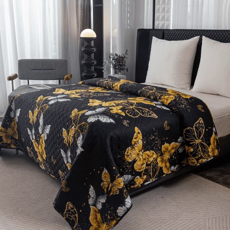 Cuvertura de pat GOLD BUTTERFLY negru Dimensiune: 220 x 240 cm