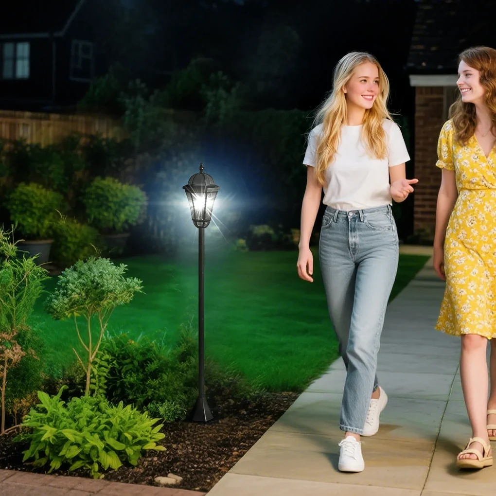 Outsunny Set 2 Lampi Solare de Gradina, Lumini de Exterior Solare cu 2 LED, Aprindere Automata si Durata 6 Ore, Negru | Aosom Romania