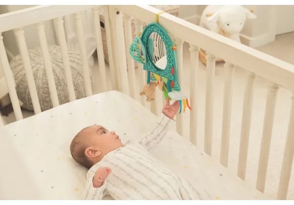 Jucărie suspendată cu activități și elefant cu oglindă Infantino