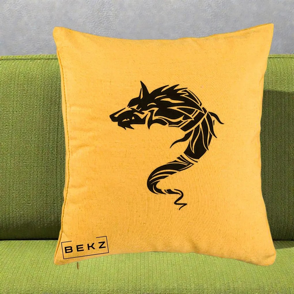 Perna Decorativa Lup Tribal Alb-Negru, 40x40 cm, Galben, Husa Detasabila, Perna Inclusa, BEKZ®