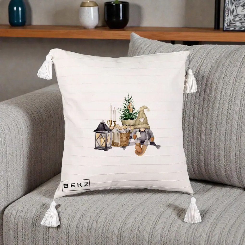 Perna Decorativa Gnom Scandinav cu Felinar, 40x40 cm, Bej cu Franjuri, Husa Detasabila, Perna Inclusa, BEKZ®