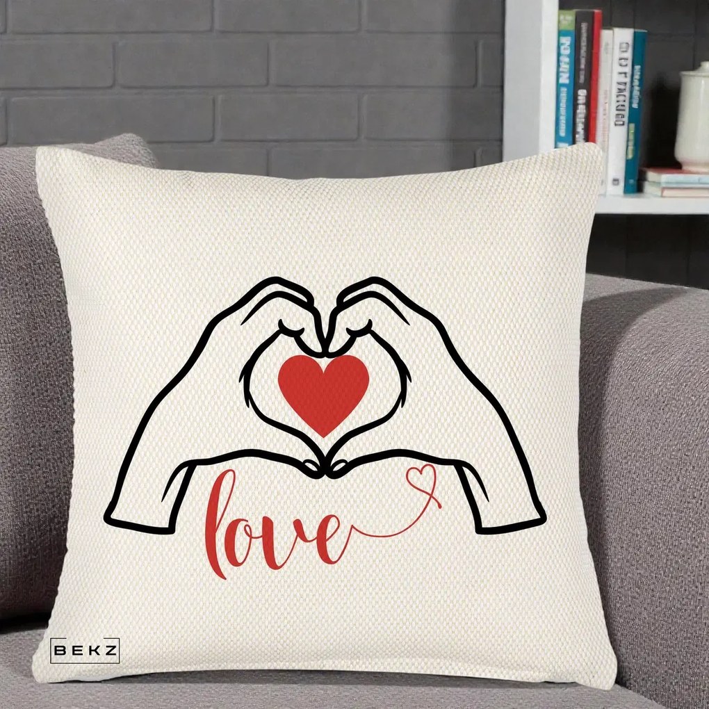 Perna Decorativa Love Maini Inima cu Inscriptie Love Rosu, 40x40 cm, Crem Reliefat, Husa Detasabila, Perna Inclusa, BEKZ®
