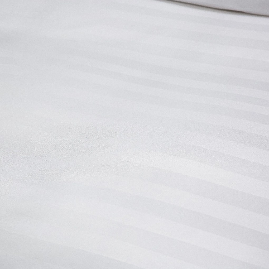 Lenjerie de pat din microfibra JASMINE alba - dunga 2 cm, buzunar hotelier Dimensiune lenjerie de pat: 70 x 90 cm | 140 x 200 cm