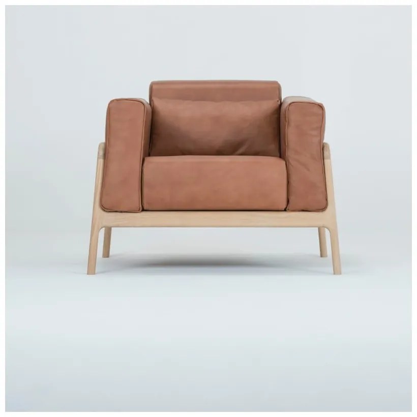 Fotoliu din piele bovină cu structură din lemn masiv de stejar Gazzda Fawn, maro cognac
