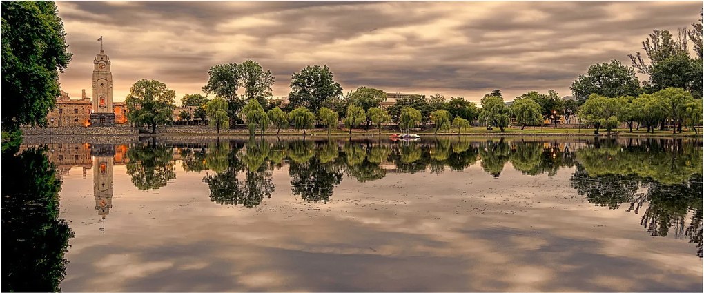 Tablou cu lac și copaci (120x50 cm)