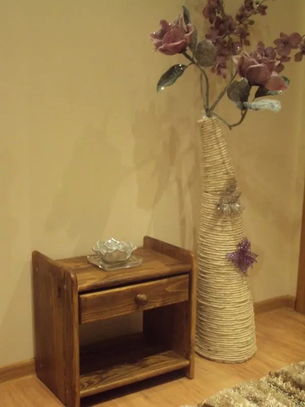 Noptiera Ilona stejar