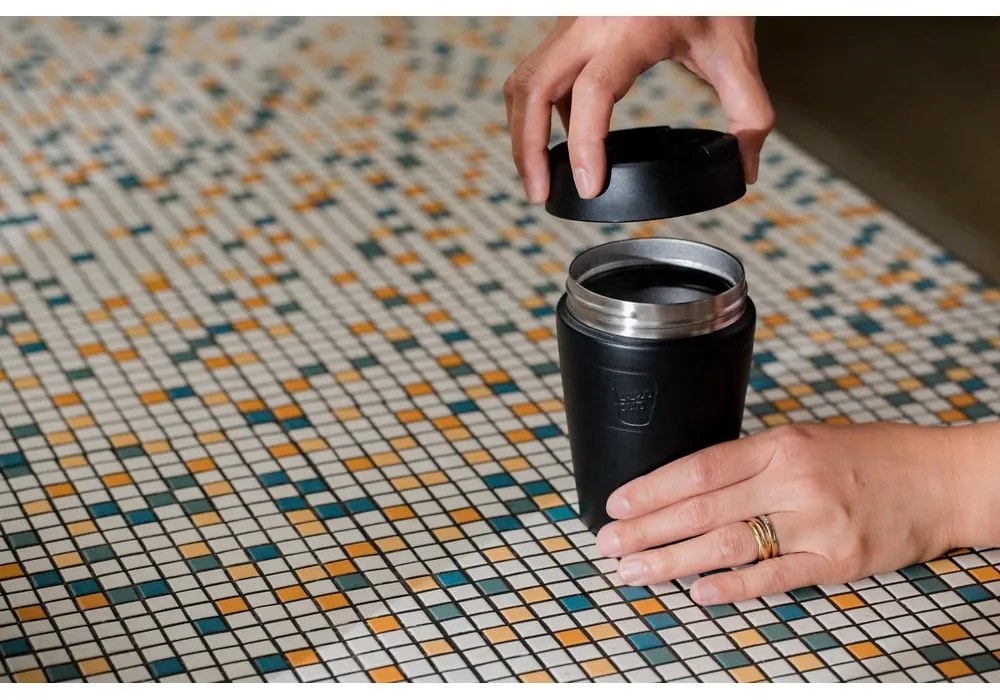 Cană termos neagră 454 ml Helix Thermal Black L – KeepCup