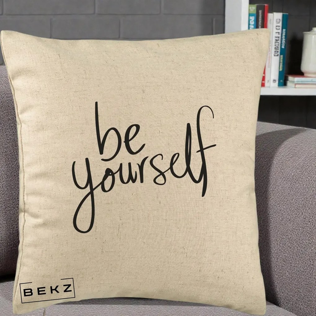 Perna Decorativa Be Yourself Caligrafie Neagra, 40x40 cm, Bej, Husa Detasabila, Perna Inclusa, BEKZ®