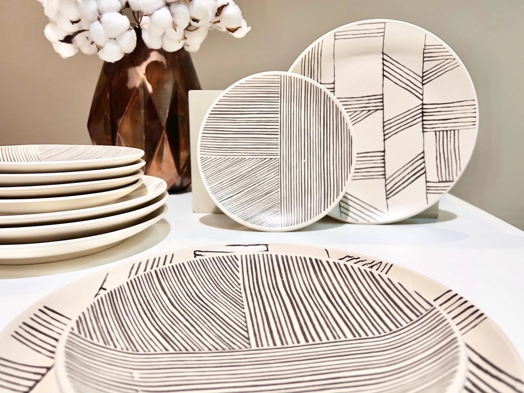 Set 12 Farfurii Ceramica (6 buc Desert 21cm, 6 buc Mari 26cm) Decorama Bej Deschis cu Pensulare Manuala Linii Neagre