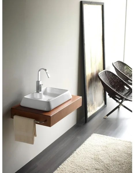 Lavoar GALICIA Bathco 4004 pentru montare pe blat, 60 x 40 cm, porțelan, alb