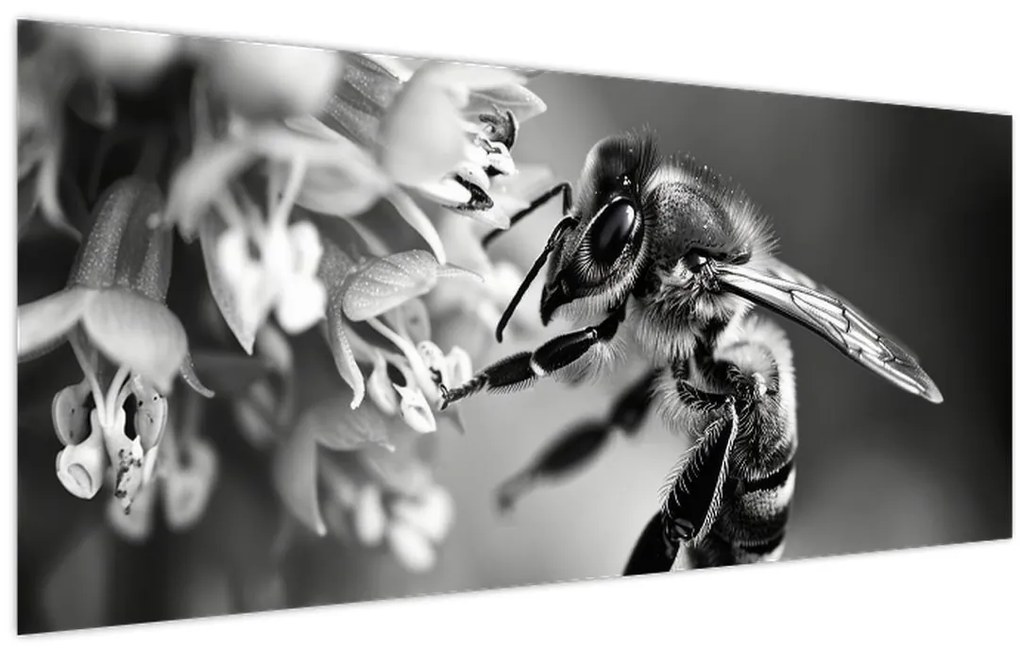 Tablou - Detaliu de albină (120x50 cm)