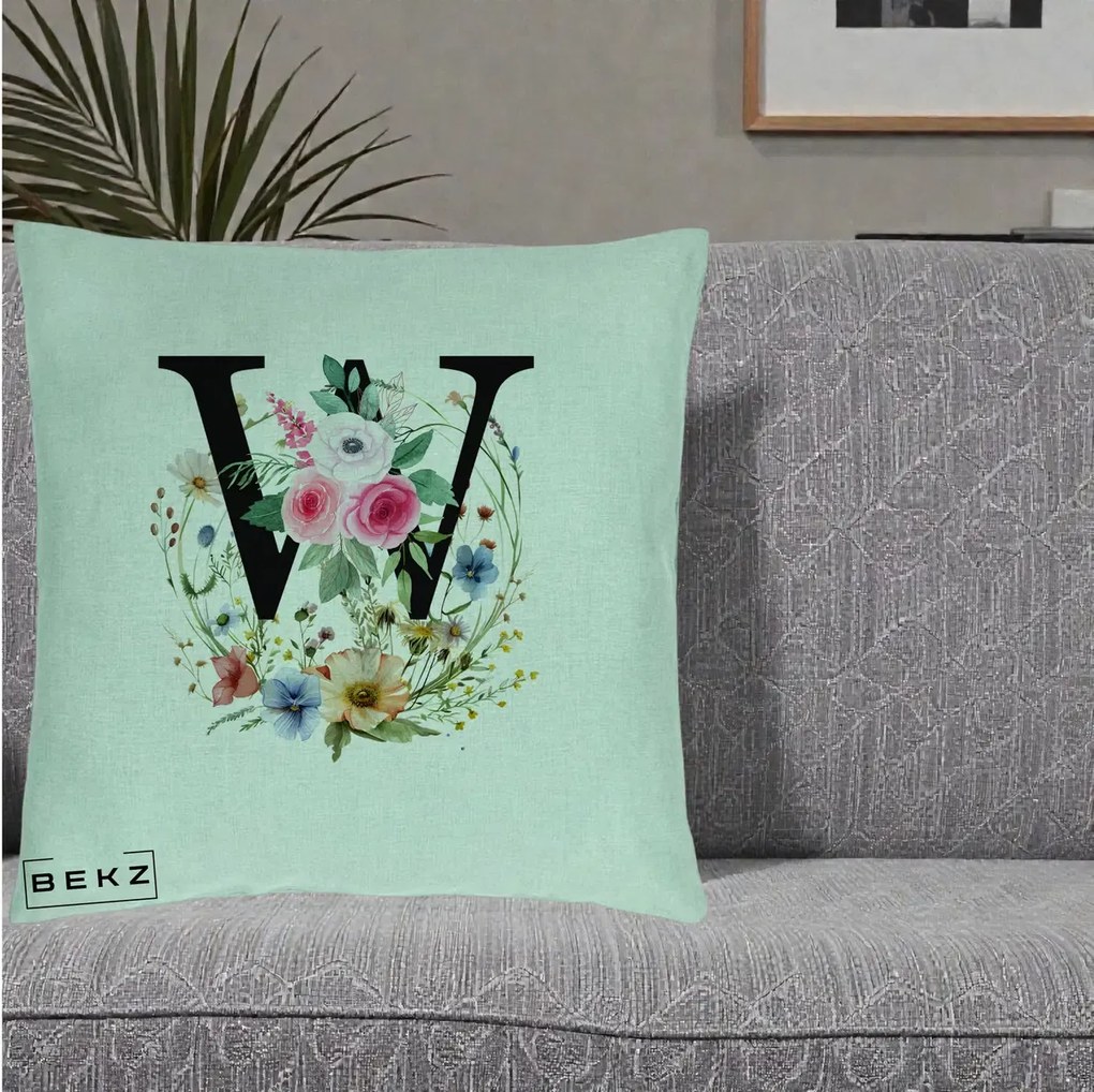 Cadou Personalizat - Perna Personalizata Monograma Florala Litera W, 40x40 cm, Verde Menta, Husa Detasabila, Perna Inclusa, BEKZ®
