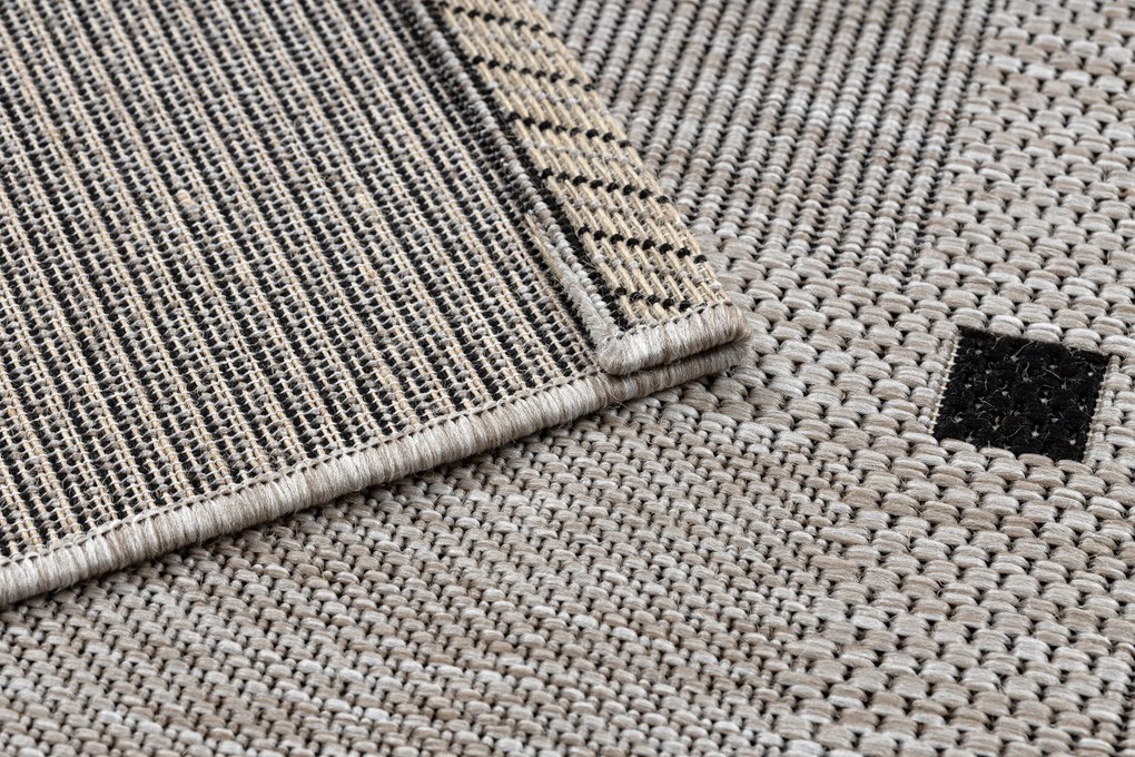 Covor sisal Floorlux 20079 Pătrat argintiu si negru - SECUNDAR-COTATI PRODUSUL