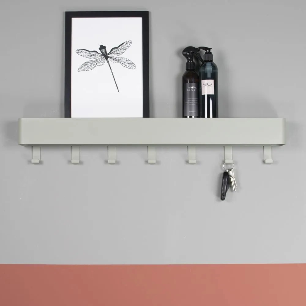 Cuier de perete verde prăfuit cu raft din metal 72 cm Dax Play – Spinder Design