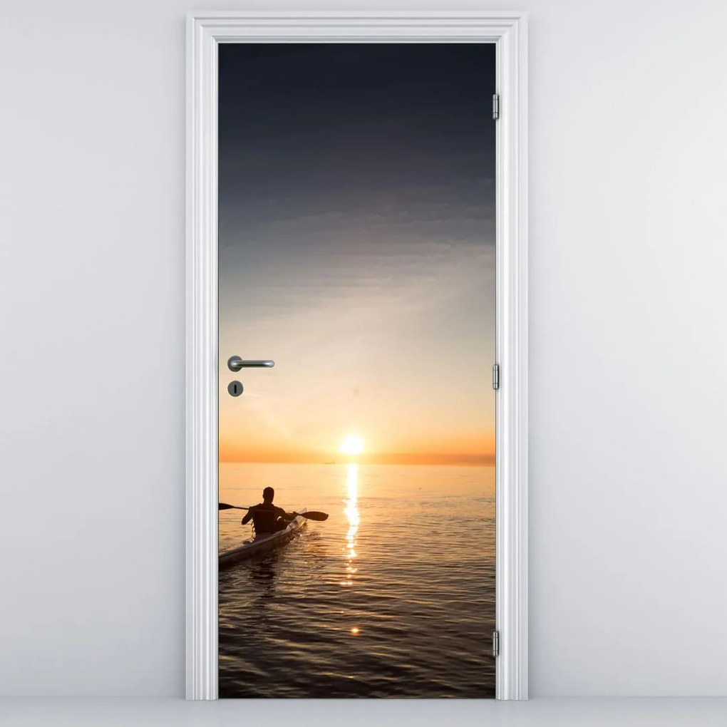 Fototapet pentru ușă - caiac pe mare (95x205cm)