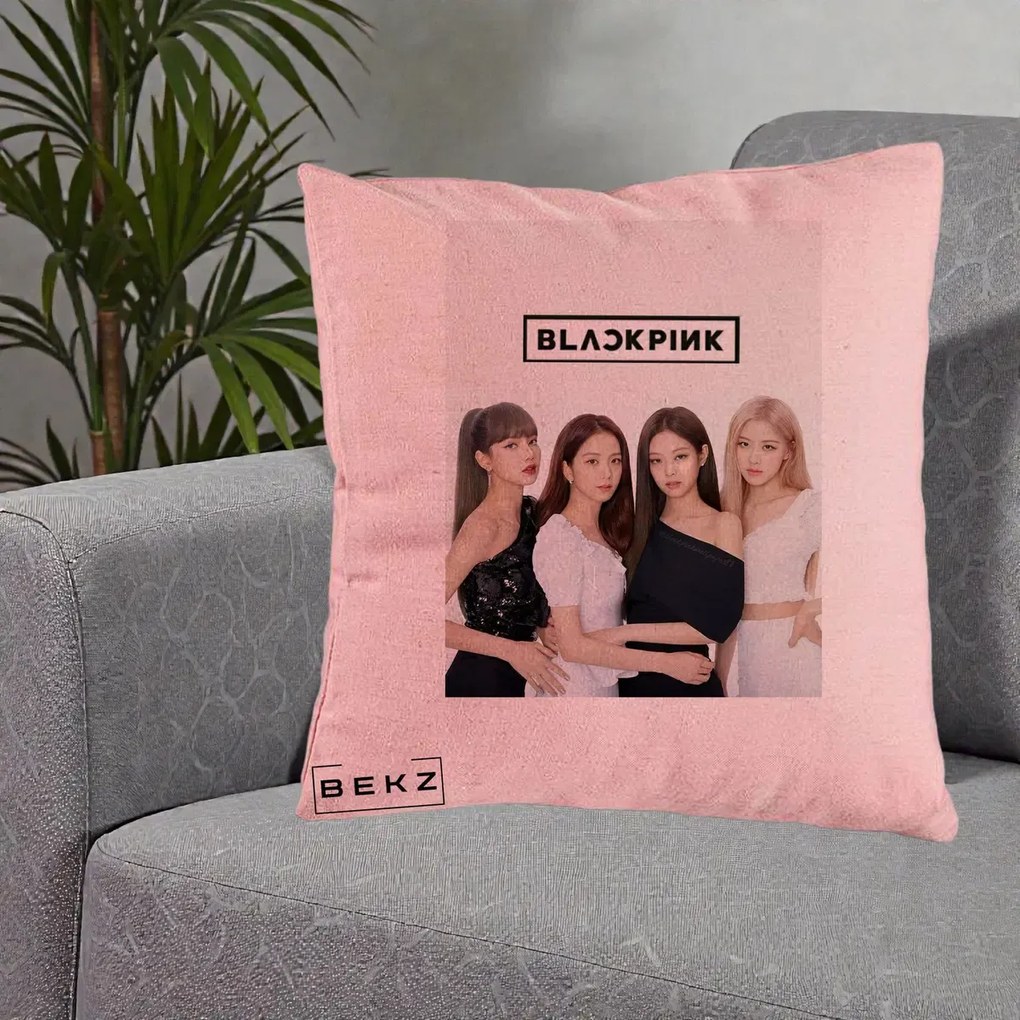 Perna Personalizata K-pop BLACKPINK Foto Grup-Negru, 40x40 cm, Roz, Husa Detasabila, Perna Inclusa, BEKZ®
