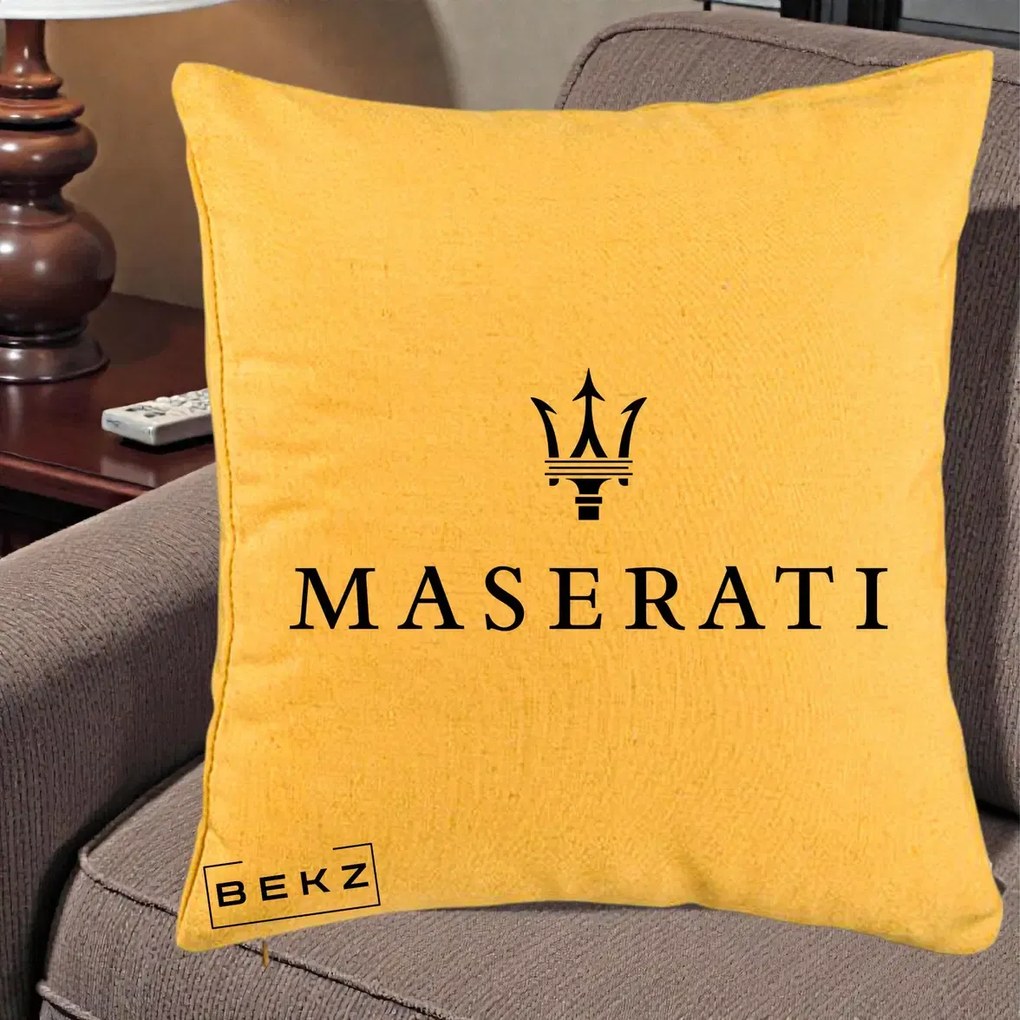 Perna Personalizata cu emblema Maserati, 40x40 cm, Galben, Husa Detasabila, Perna Inclusa, BEKZ®
