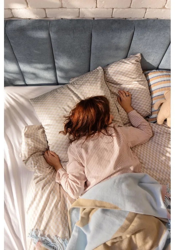 Pat matrimonial albastru tapițat cu spațiu de depozitare cu somieră 160x200 cm Thessa Bold Line – Bonami Selection