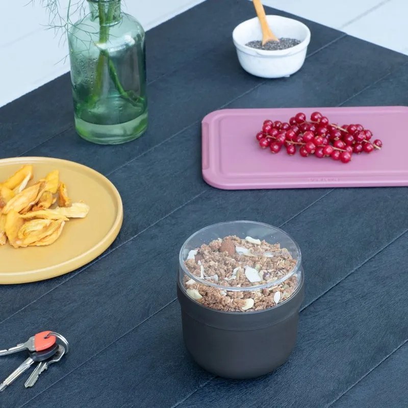 Cupa alimentara Brabantia Make&Take 1006296, 500+180 ml, Inchidere cu filet, fFara BPA, Gri închis
