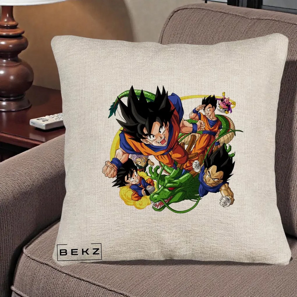 Perna Personalizata Dragon Ball Goku si Shenron Actiune, 40x40 cm, Bej Canapea, Husa Detasabila, Perna Inclusa, BEKZ®