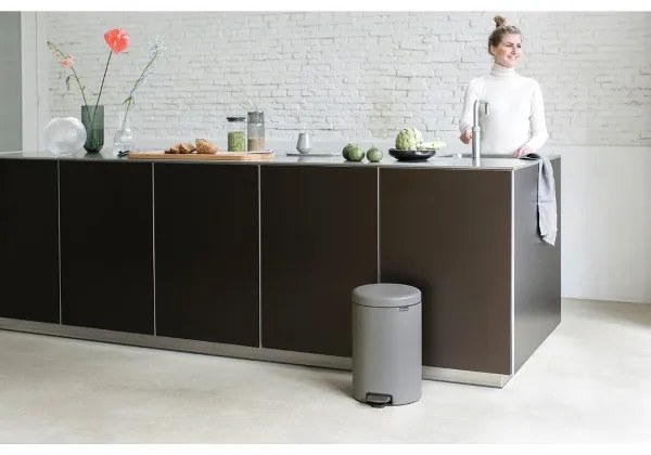 Coș de gunoi cu pedală Brabantia NewIcon 20L, Beton Mineral Gri 1001091