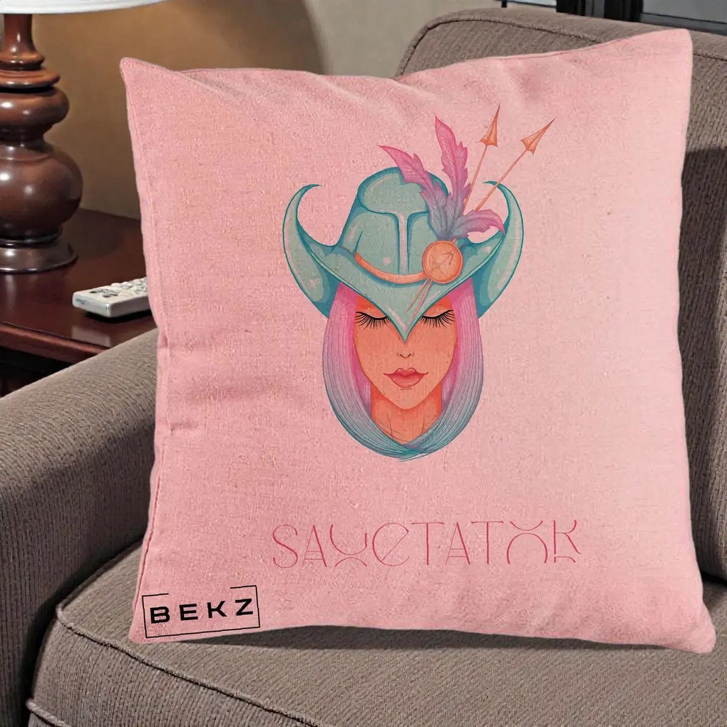 Perna Personalizata Zodiac Sagetator Cowgirl, 40x40 cm, Roz, Husa Detasabila, Perna Inclusa, BEKZ®