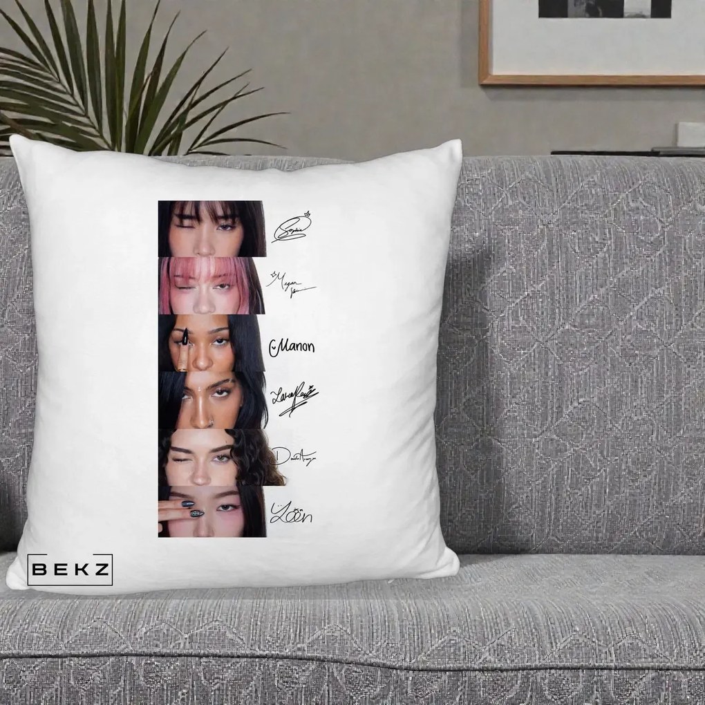 Perna Personalizata K-pop KATSEYE Semnaturi fara Foto, 40x40 cm, Alb Pufos, Husa Detasabila, Perna Inclusa, BEKZ®