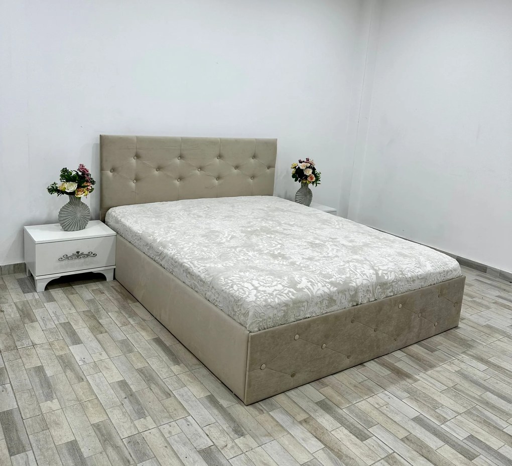 Set pat tapitat Paris, culoare crem, cu 2 noptiere Viena si saltea superortopedica lux 160 x 200 cm
