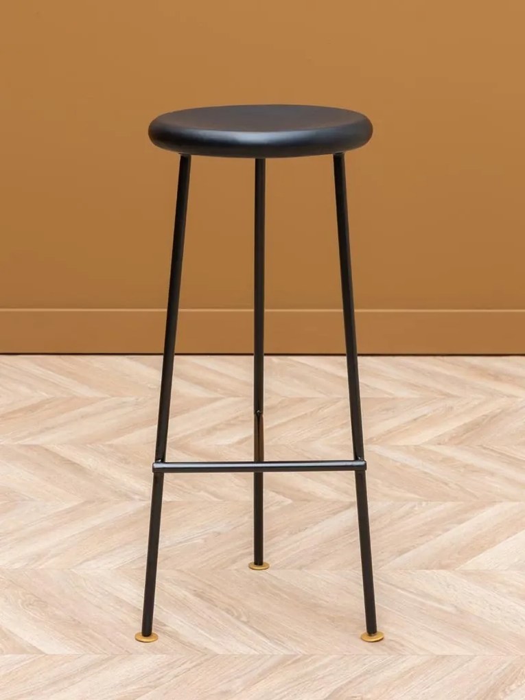 Scaun de bar din lemn de mango negru, cu structură din metal negru și detalii aurii, 60,5×32,5 cm, „Motta"