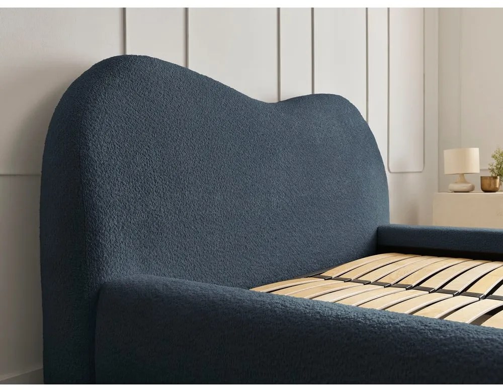 Pat matrimonial albastru închis tapițat cu spațiu de depozitare cu somieră 180x200 cm Orlane – Bobochic Paris