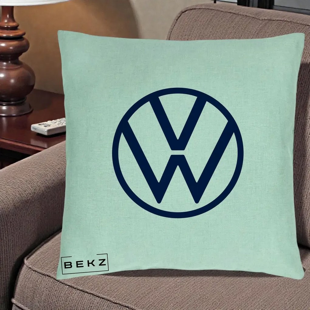 Perna Personalizata cu emblema Volkswagen, 40x40 cm, Verde Menta, Husa Detasabila, Perna Inclusa, BEKZ®