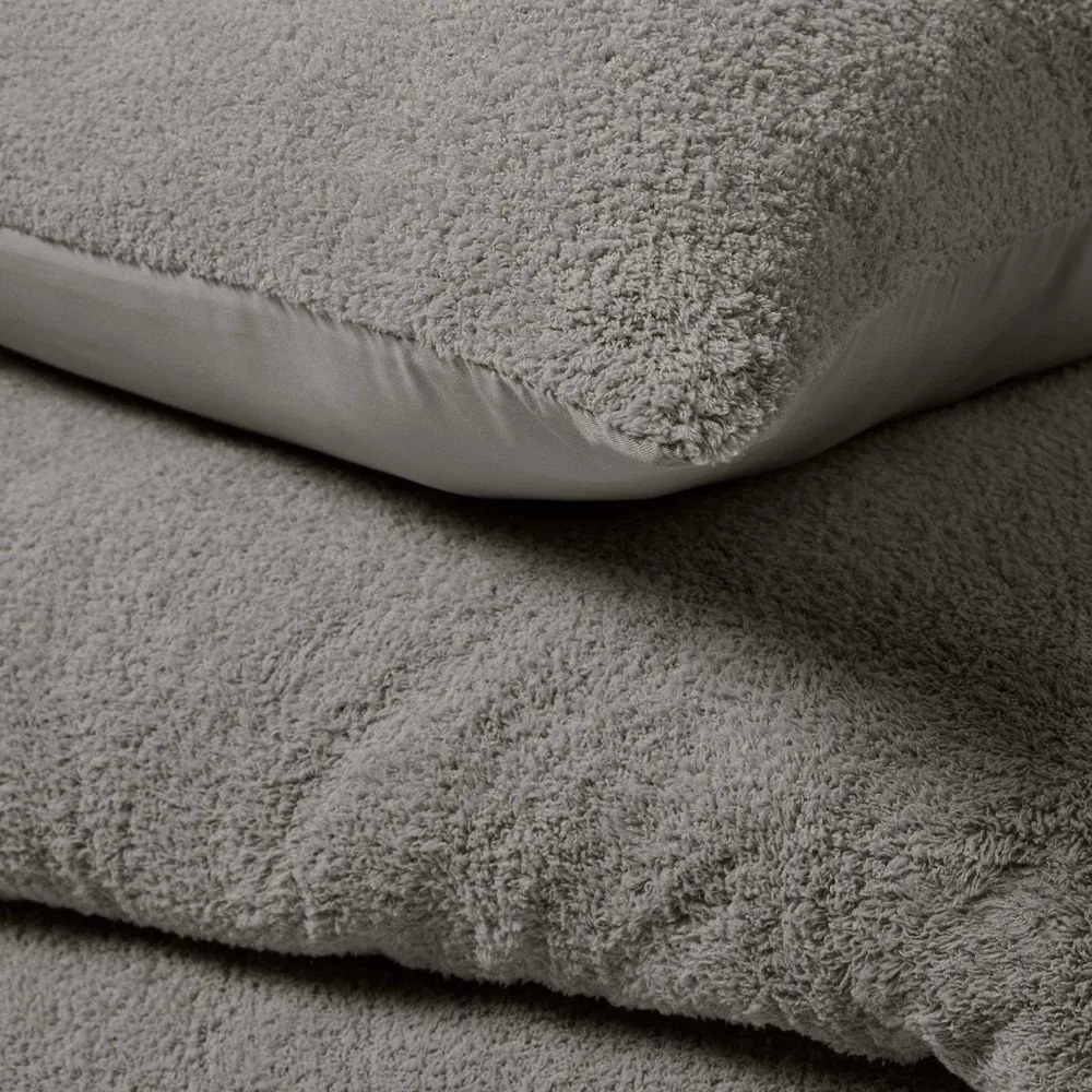 Lenjerie de pat gri antracit din micropluș/cocolino pentru pat dublu, extinsă 240x220 cm Helena – douceur d'intérieur