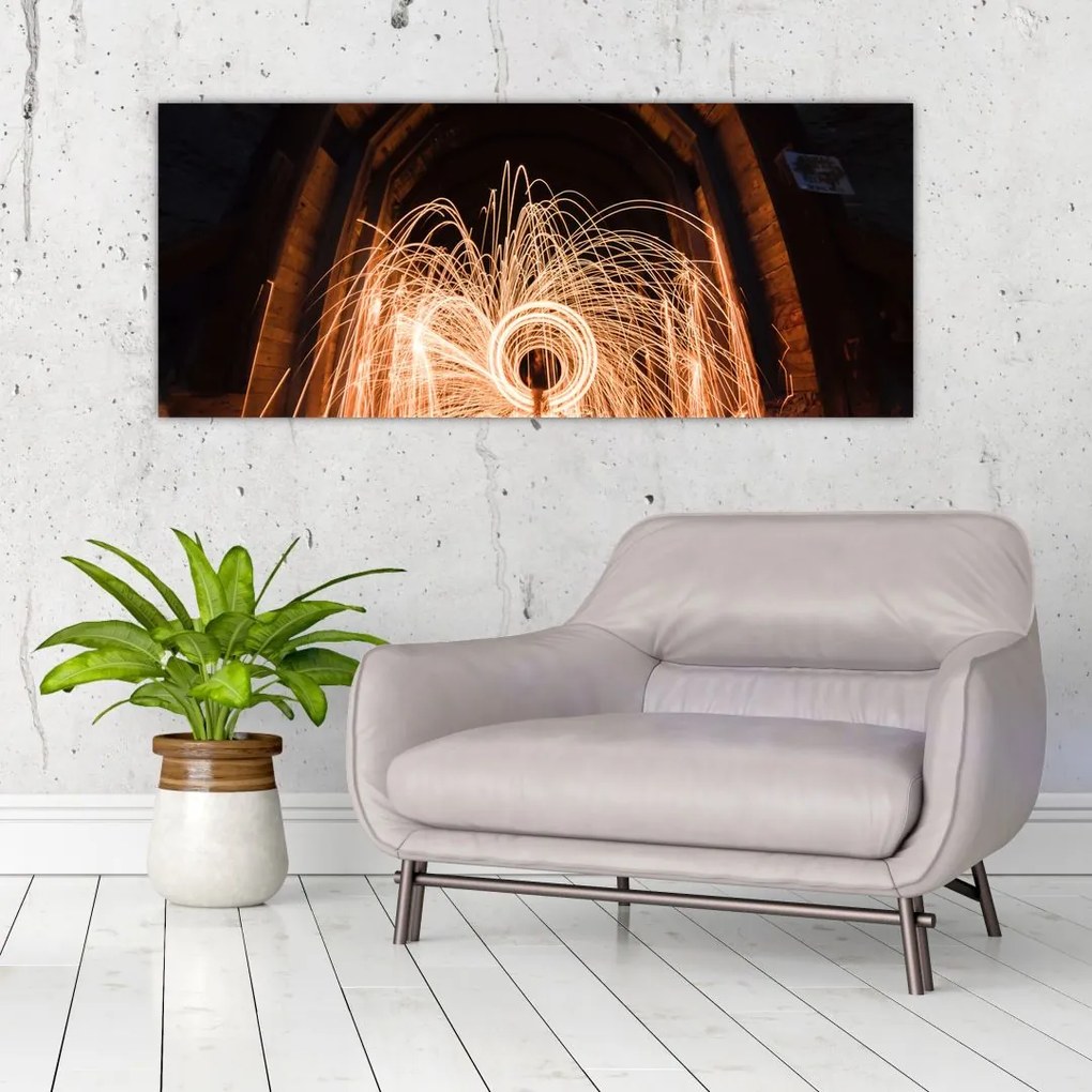 Tablou - Show de lumini deasupra șinelor (120x50 cm)