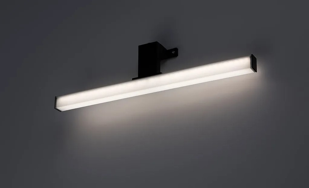Aplica LED pentru baie protectie IP44 Oliro L-40cm