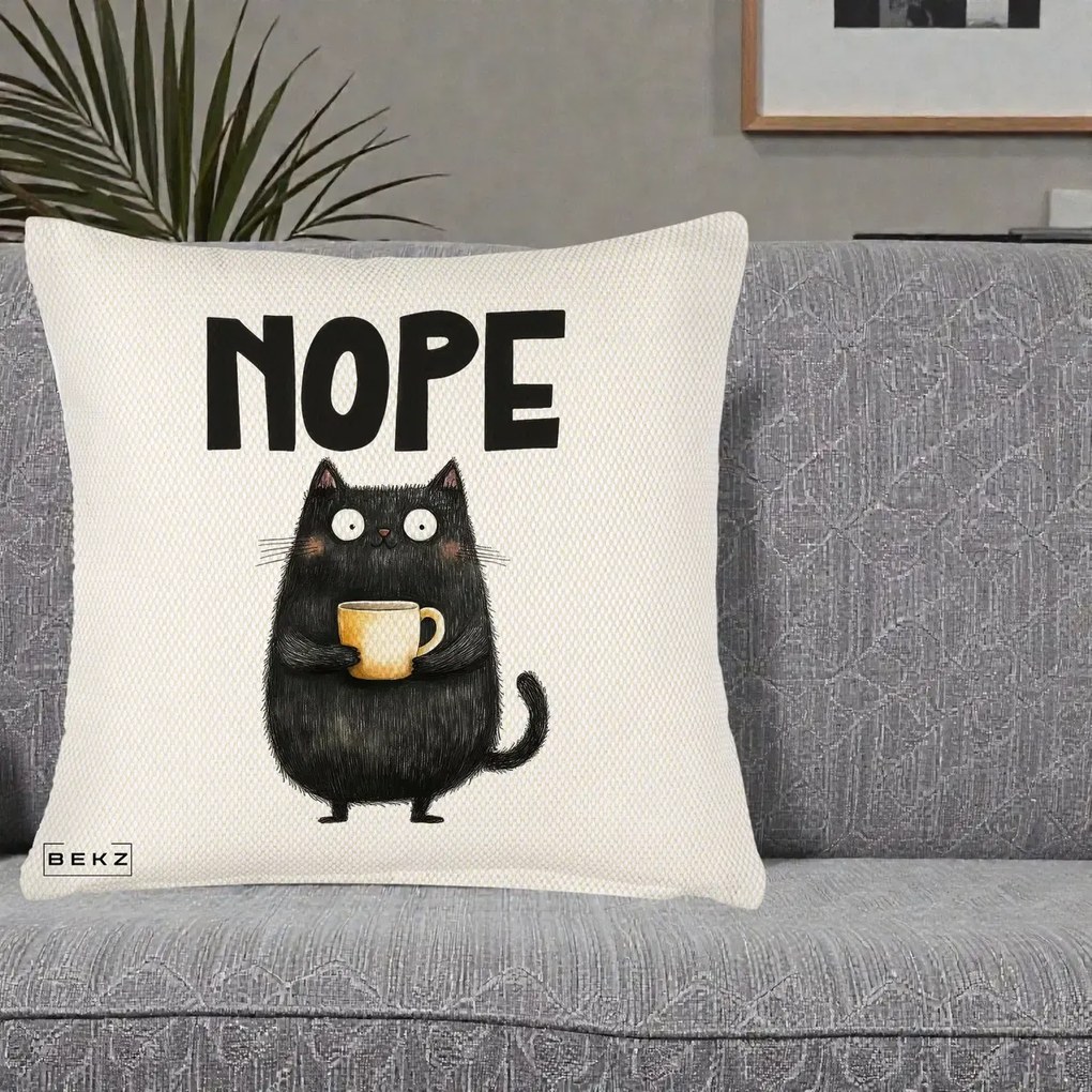Perna Decorativa NOPE Pisica Neagra Cafea, 40x40 cm, Crem Reliefat, Husa Detasabila, Perna Inclusa, BEKZ®