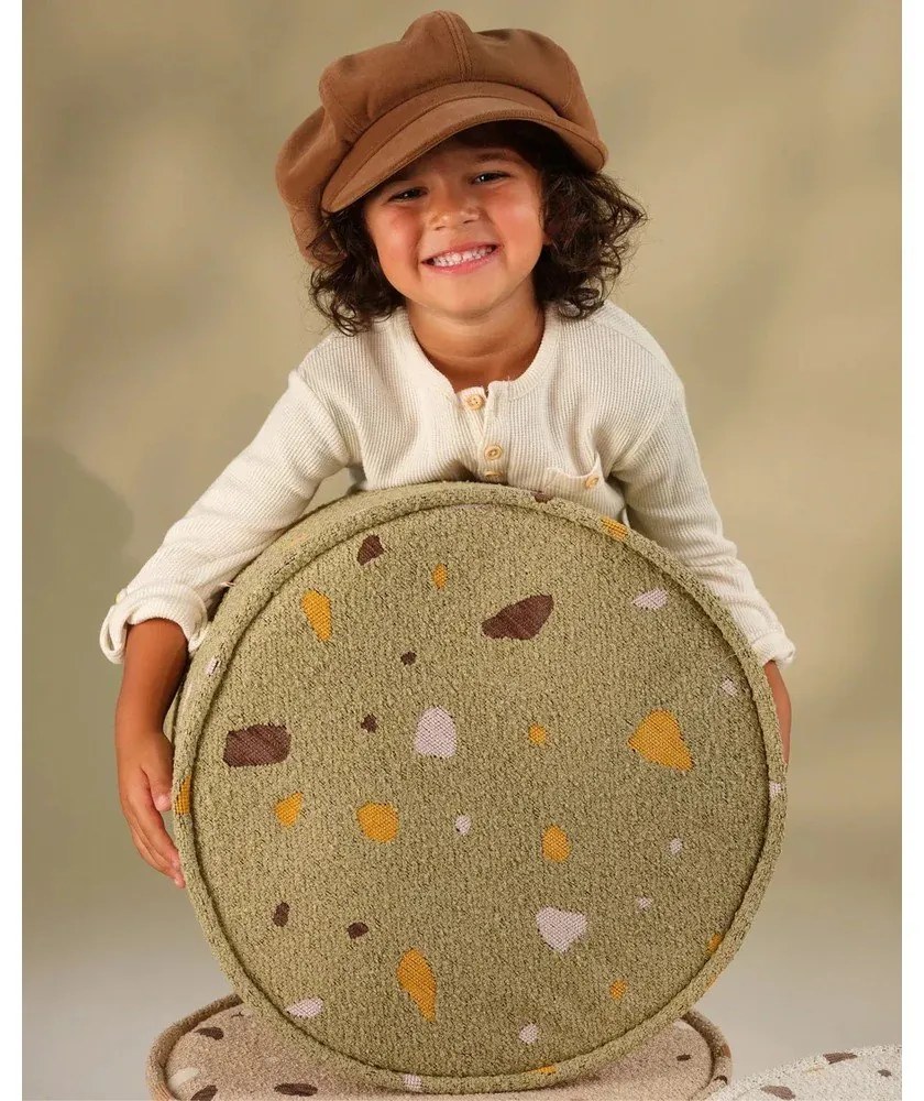 Puf de copii verde cu tapițerie din țesătură bouclé/cu tapițerie din chenille Terrazzo – Wigiwama