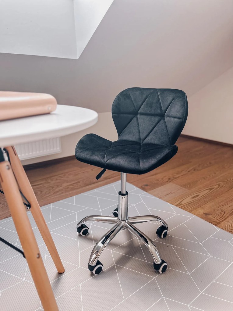 OFERTA Scaun de birou negru AVOLA VELVET II. Calitate