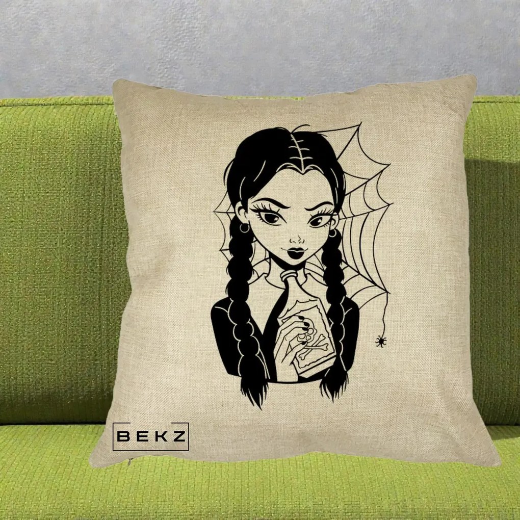 Perna Personalizata Wednesday cu Panza de Paianjen, 40x40 cm, Crem, Husa Detasabila, Perna Inclusa, BEKZ®
